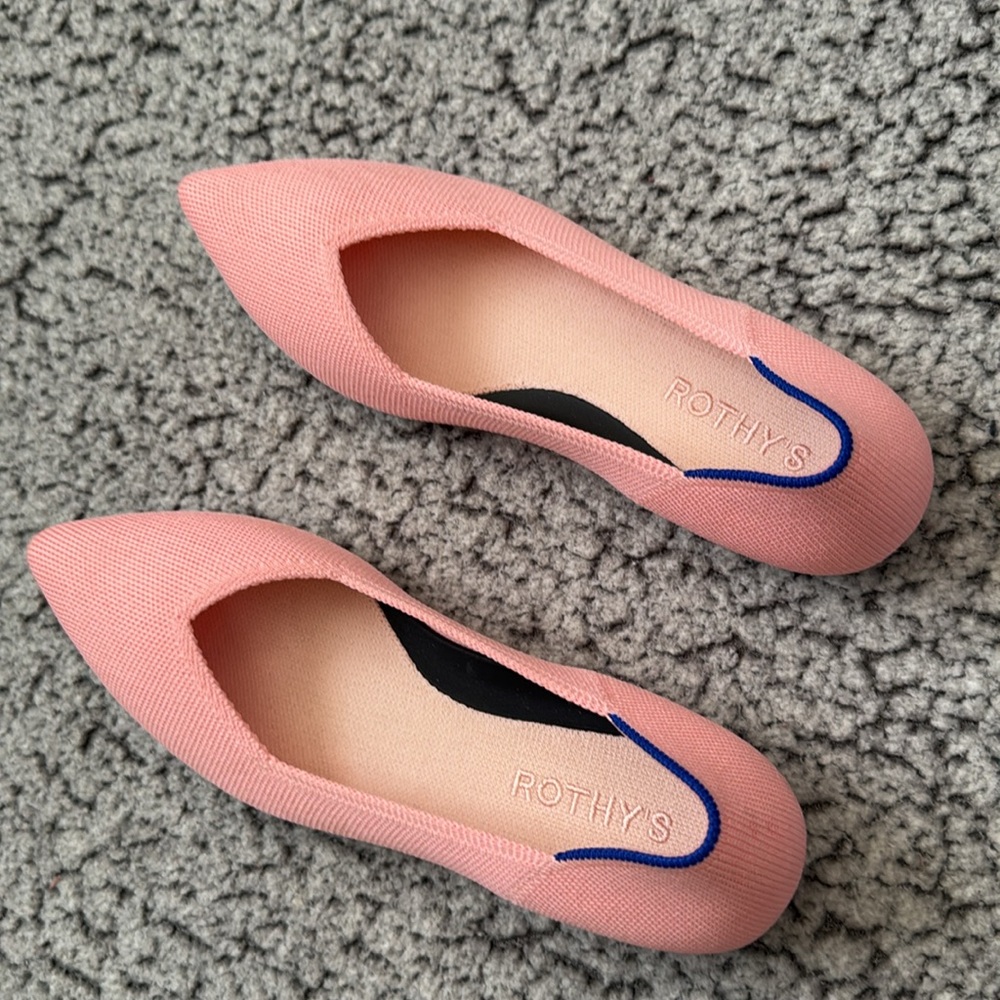 Light Pink Rothy’s Size 7 - Picture 4 of 11